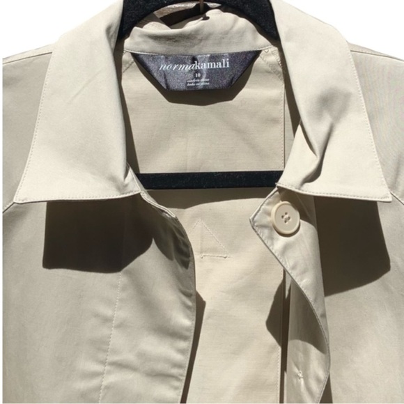 🌻Norma Kamali Tan Cream Collared Hidden Button Lightweight Jacket Size 10 - Picture 6 of 10